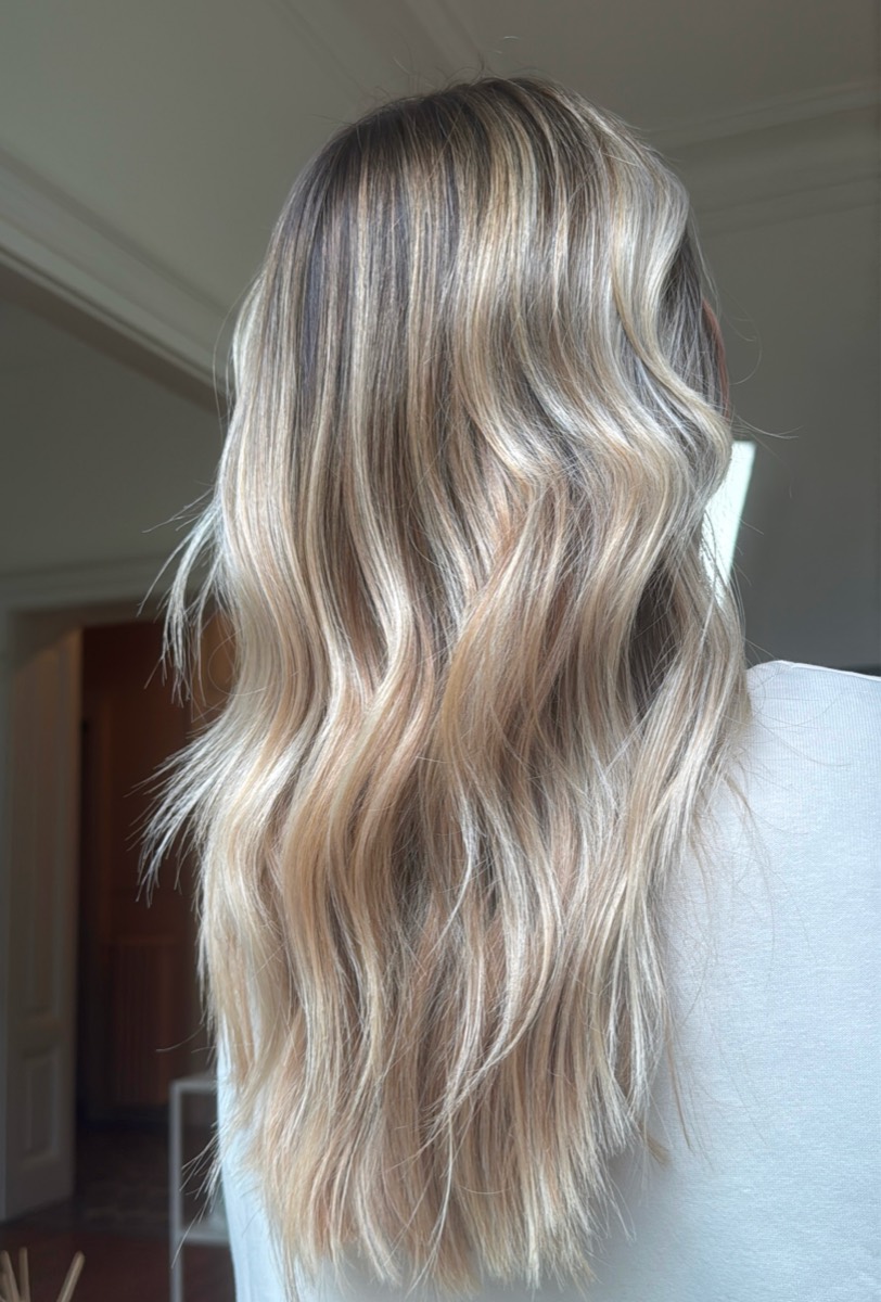 Blonde dorée wavy